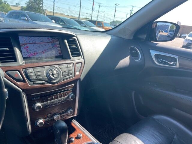 2018 Nissan Pathfinder Platinum Cleveland OH