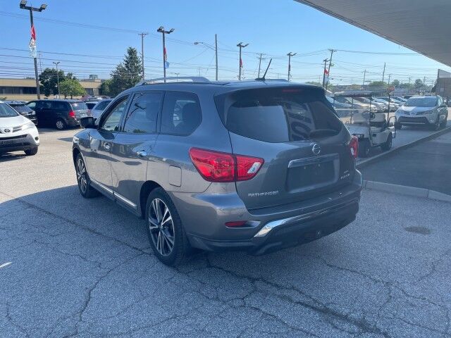 2018 Nissan Pathfinder Platinum Cleveland OH