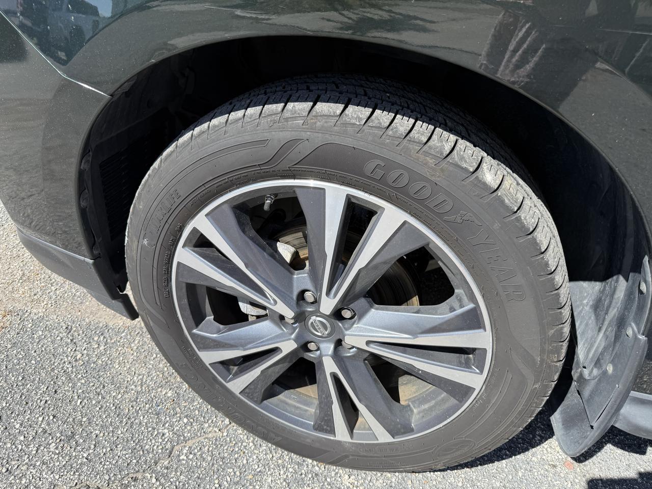 2018 Nissan Pathfinder Platinum Port Charlotte FL