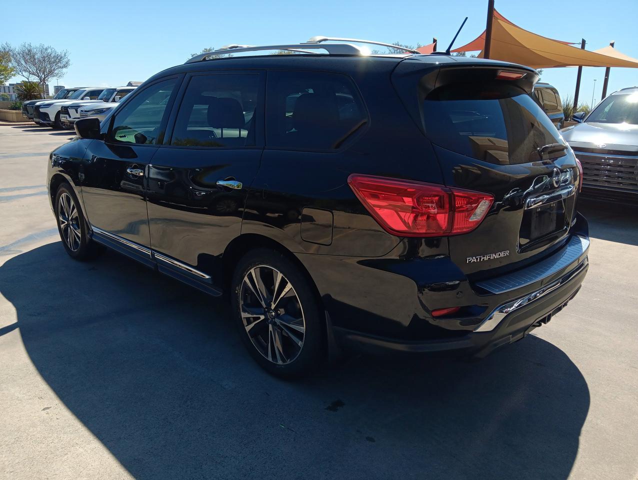 2018 Nissan Pathfinder Platinum
