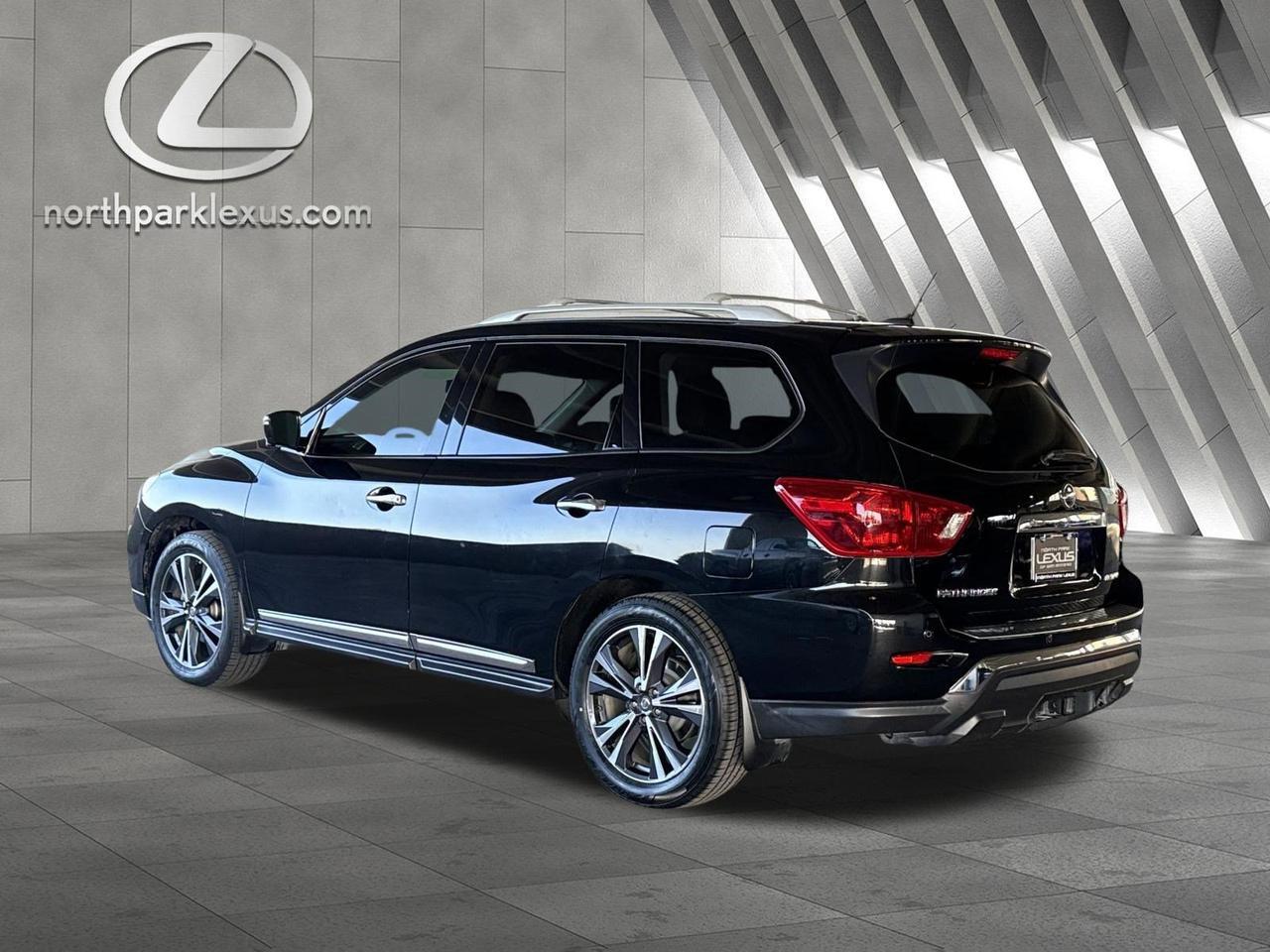 2018 Nissan Pathfinder Platinum