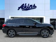 2018 Nissan Pathfinder Platinum Winder GA 2018 Nissan Pathfinder Platinum Winder GA