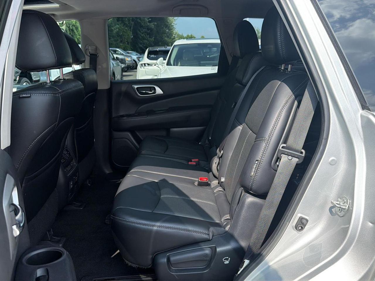 2018 Nissan Pathfinder Platinum Gaithersburg MD