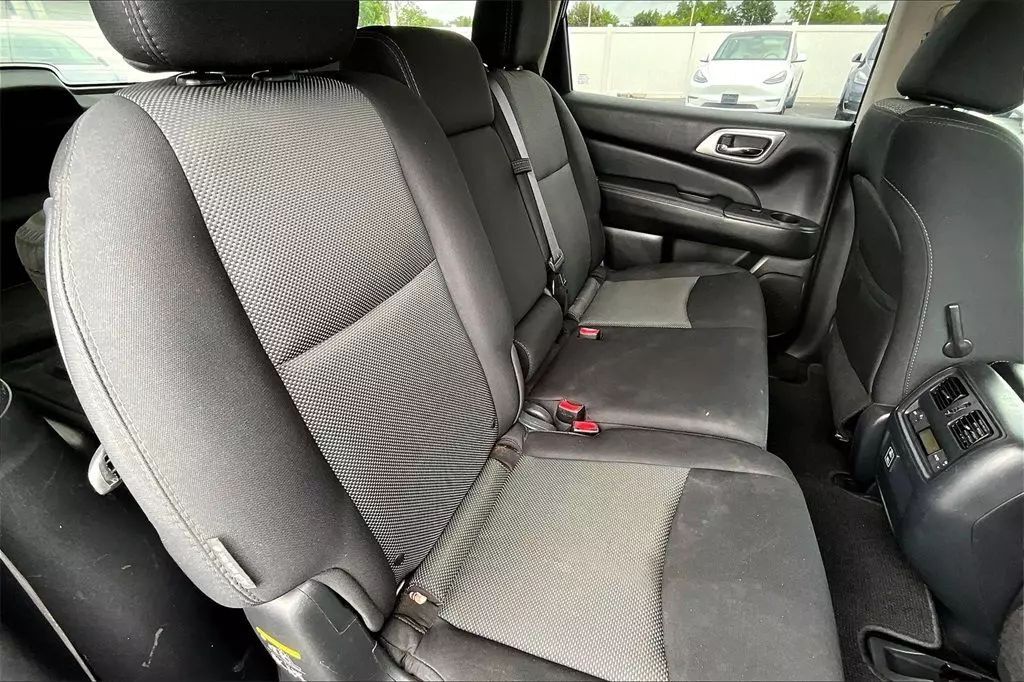 2018 Nissan Pathfinder S Sport Utility 4D Maitland FL