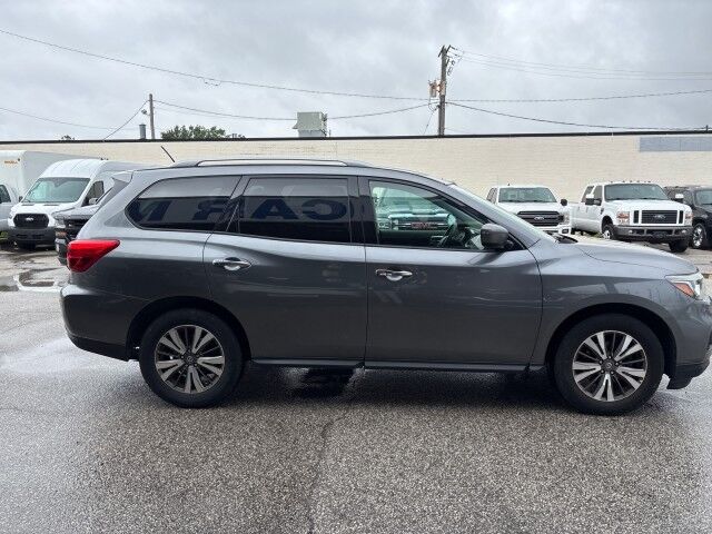 2018 Nissan Pathfinder SL Cleveland OH
