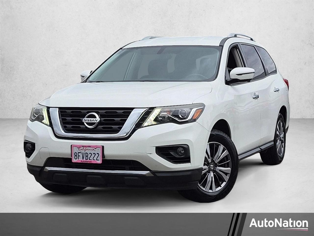2018 Nissan Pathfinder SL