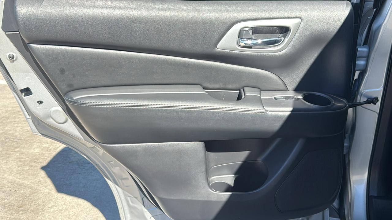 2018 Nissan Pathfinder SL  Selma TX