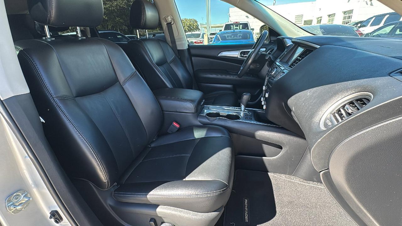 2018 Nissan Pathfinder SL  Selma TX