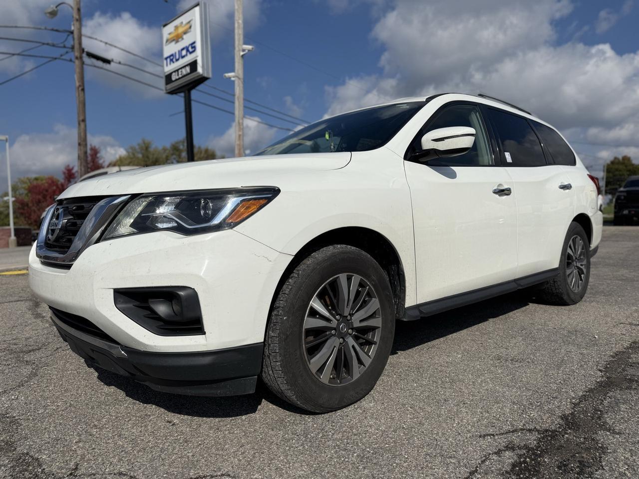 2018 Nissan Pathfinder SV