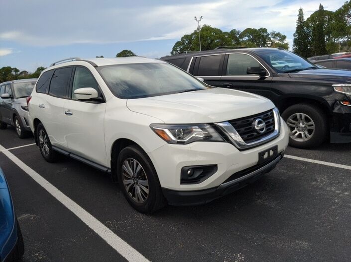 2018 Nissan Pathfinder SV Oshkosh WI