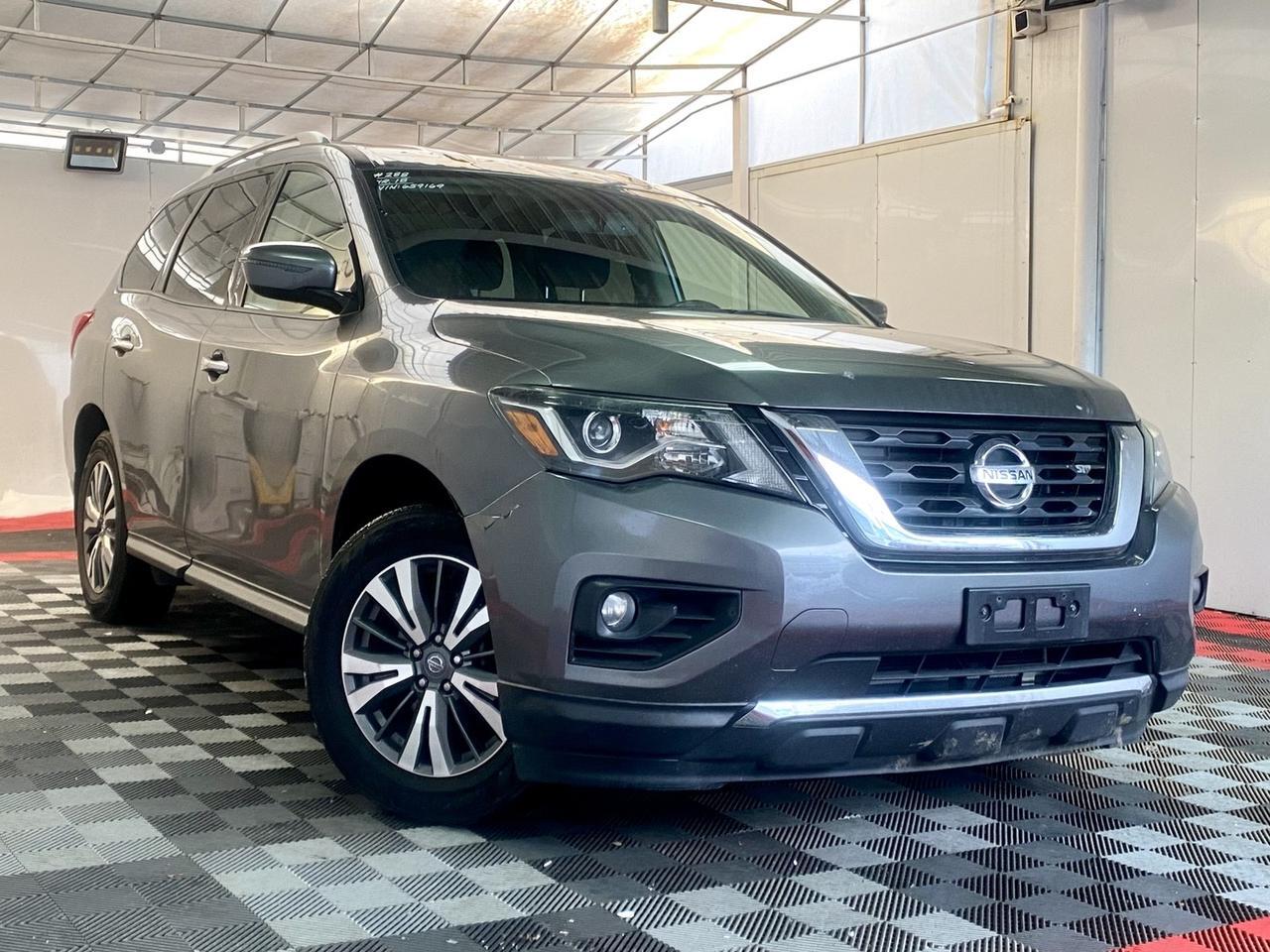 2018 Nissan Pathfinder SV