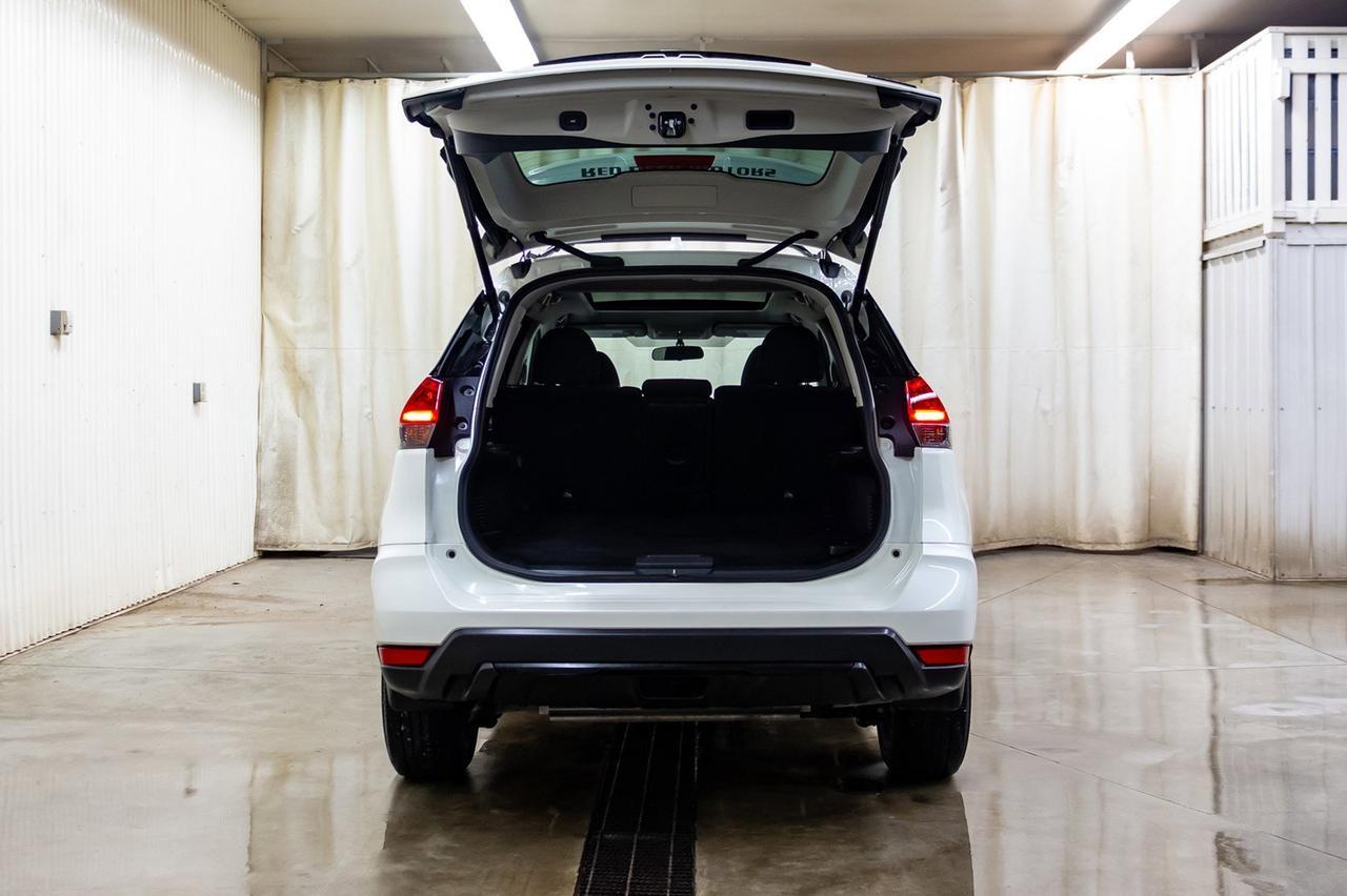 2018 Nissan Rogue AWD Midnight Roof Nav BCam Red Deer AB