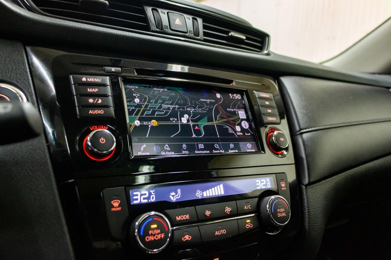 2018 Nissan Rogue AWD Midnight Roof Nav BCam Red Deer AB