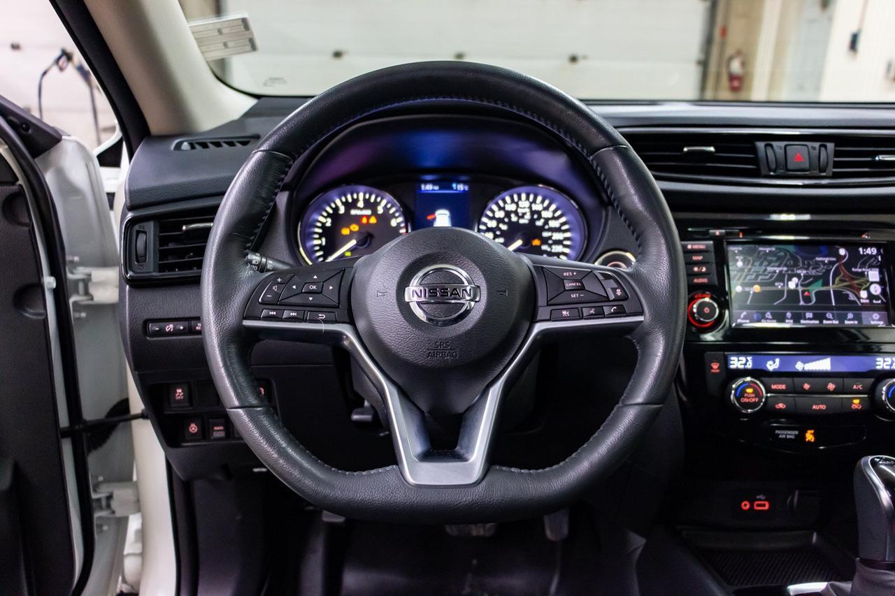 2018 Nissan Rogue AWD Midnight Roof Nav BCam Red Deer AB