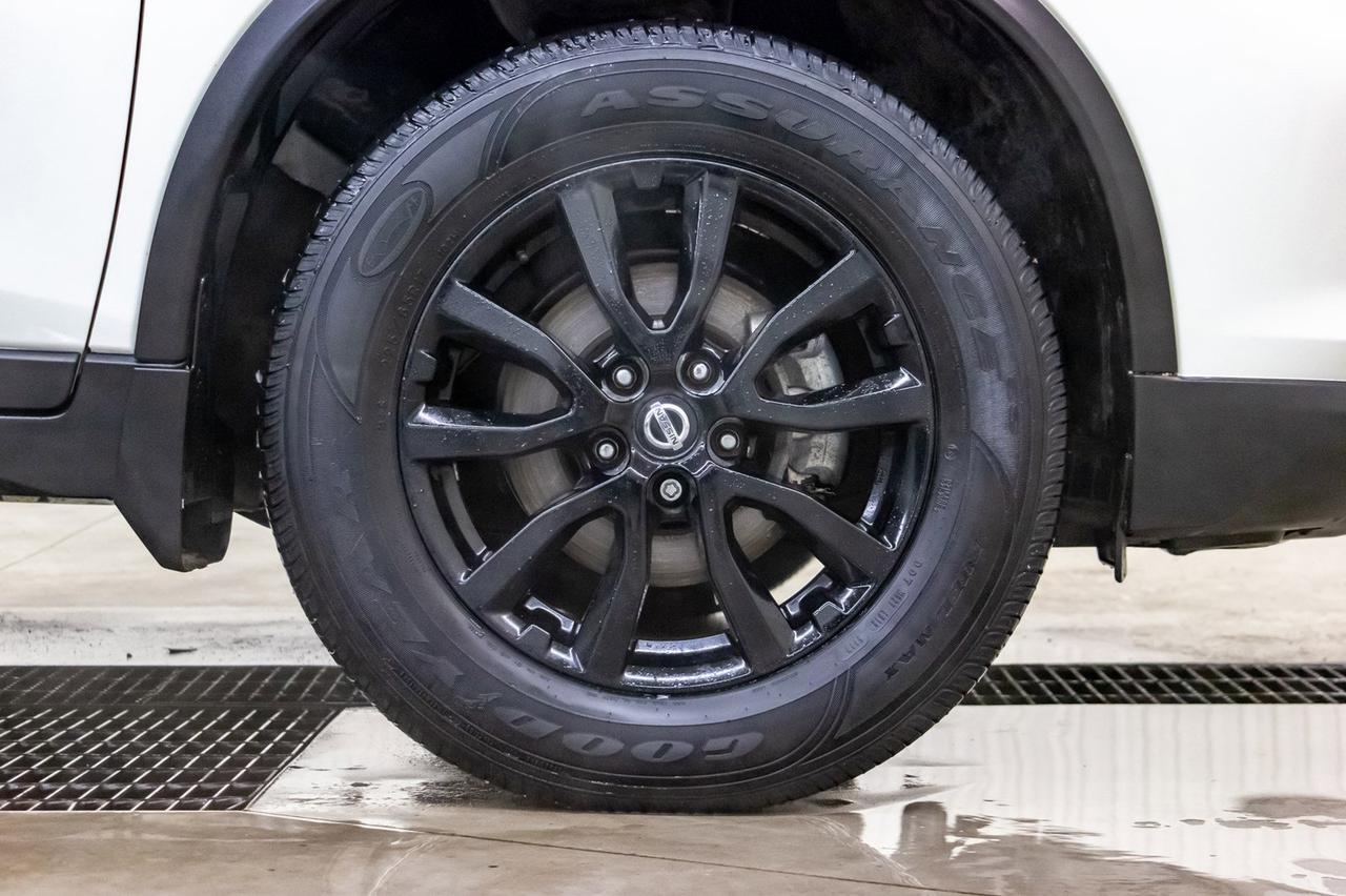 2018 Nissan Rogue AWD Midnight Roof Nav BCam Red Deer AB
