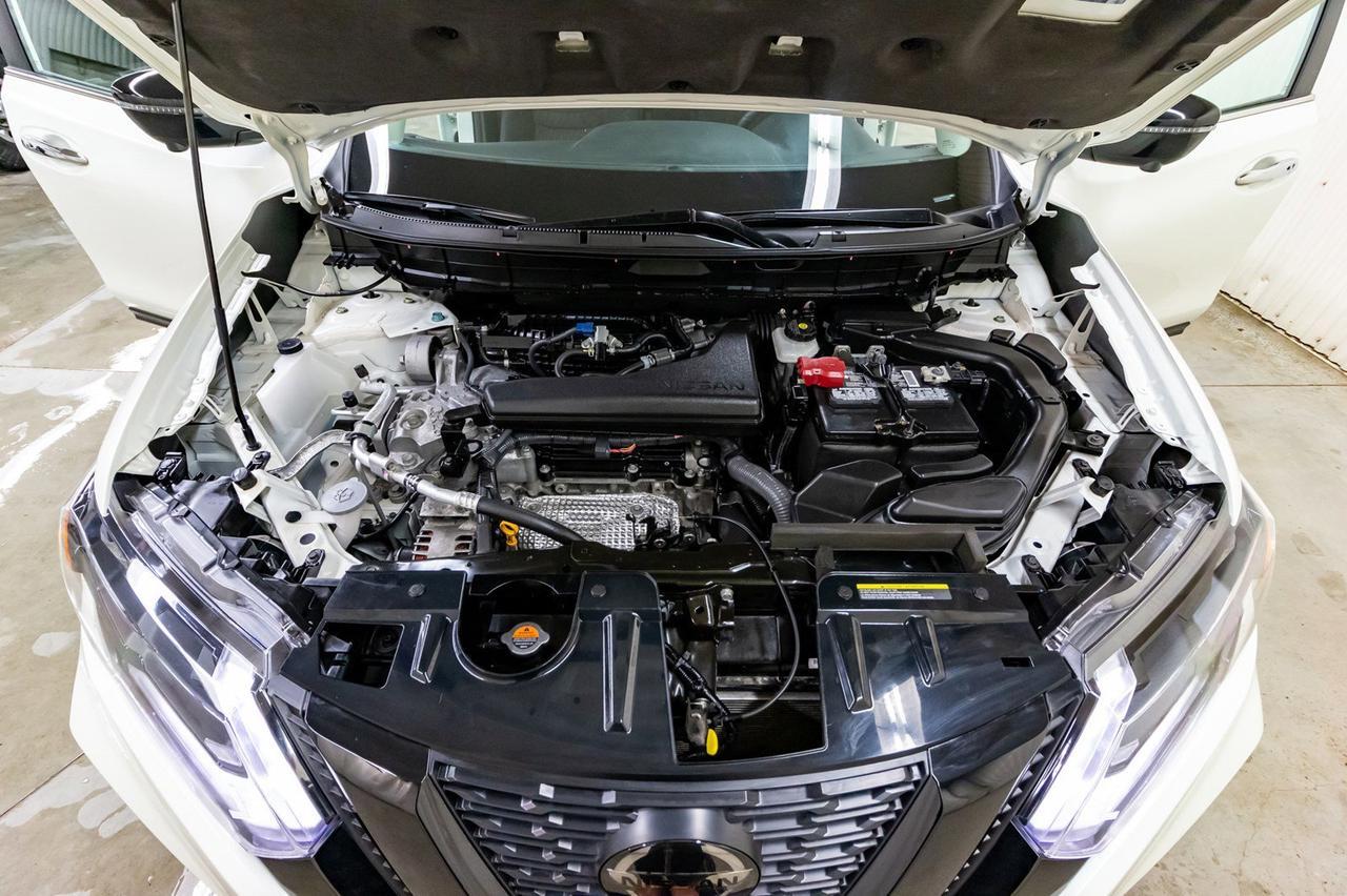 2018 Nissan Rogue AWD Midnight Roof Nav BCam Red Deer AB