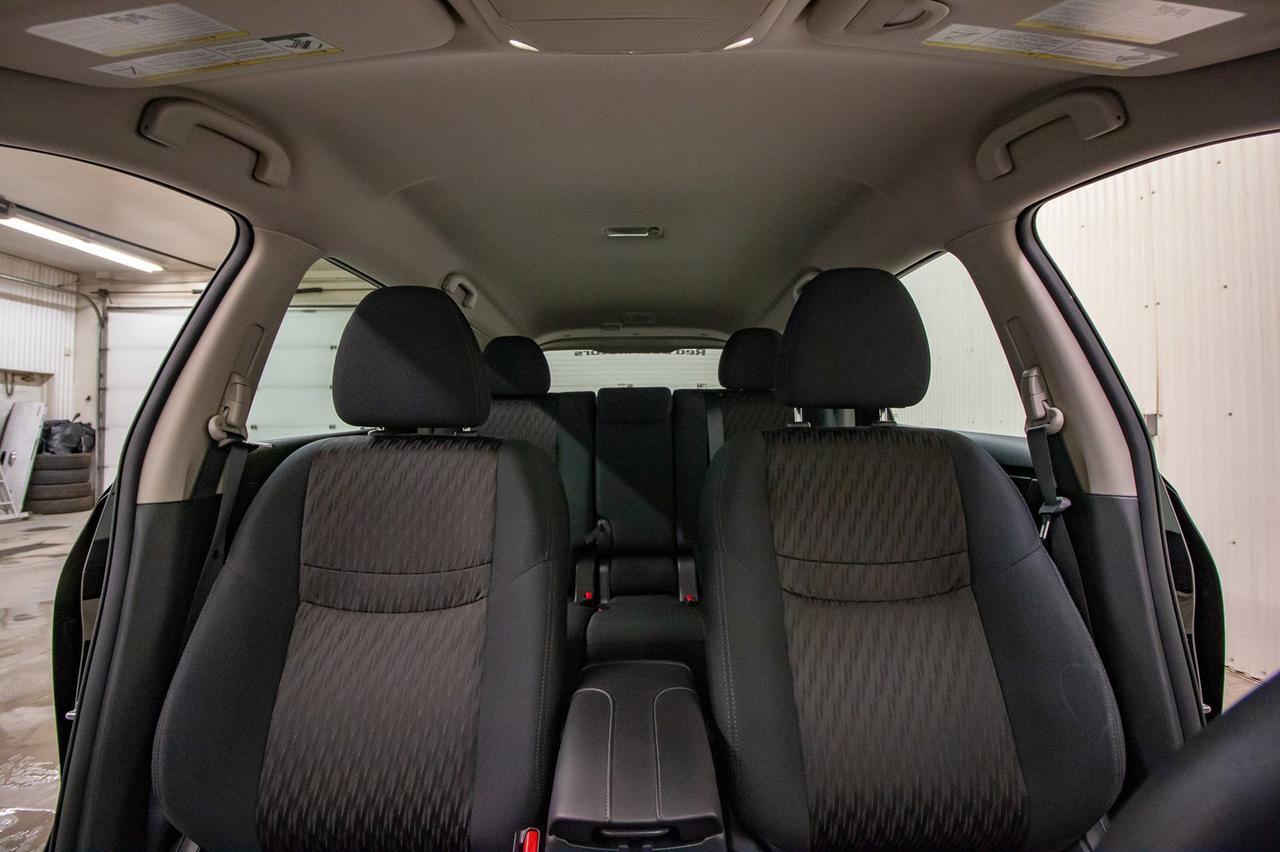 2018 Nissan Rogue AWD S BCam Red Deer AB