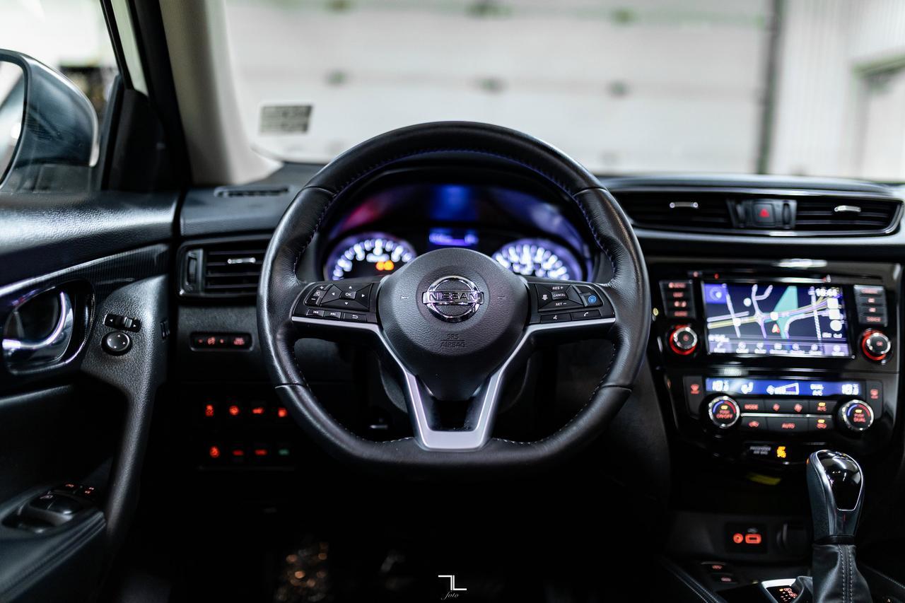 2018 Nissan Rogue AWD SL Leather Roof Nav BCam Red Deer AB