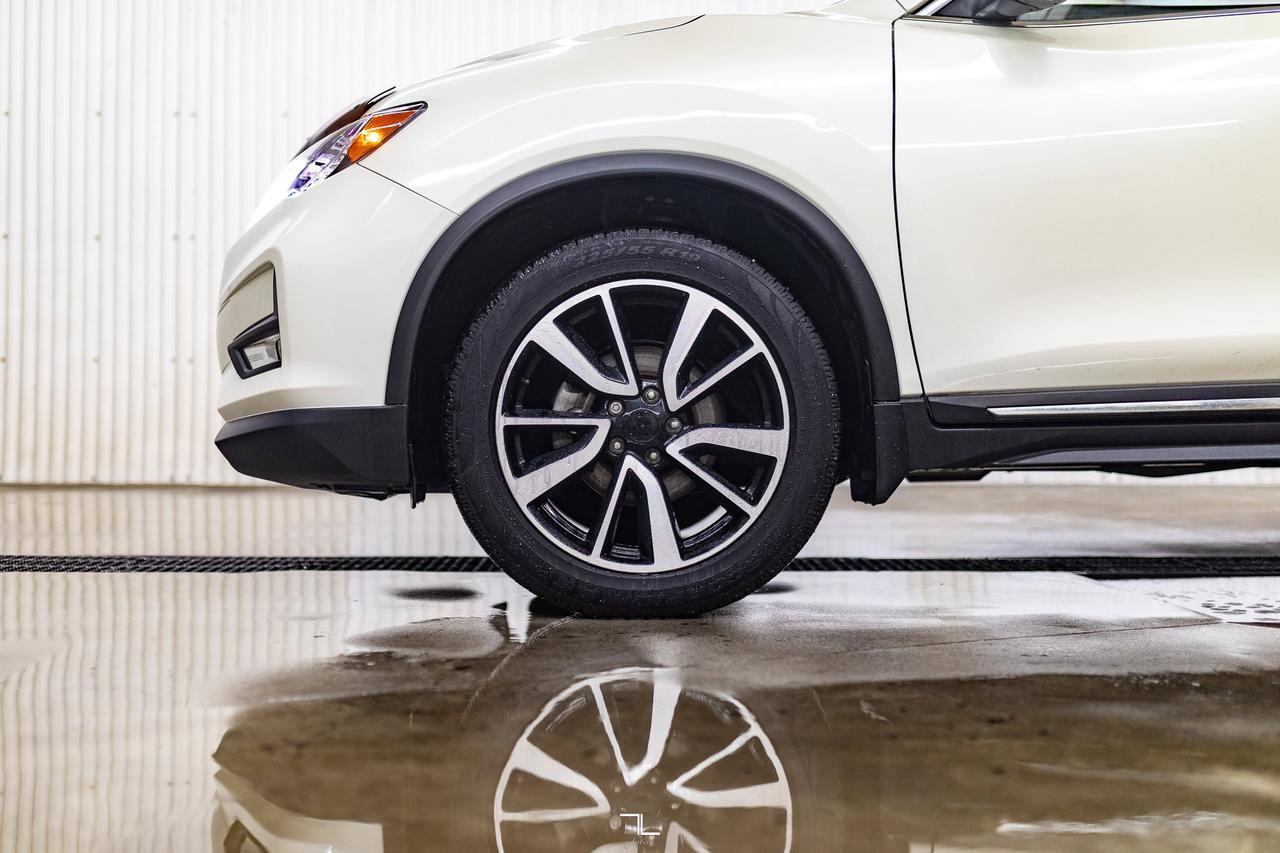 2018 Nissan Rogue AWD SL Leather Roof Nav BCam Red Deer AB