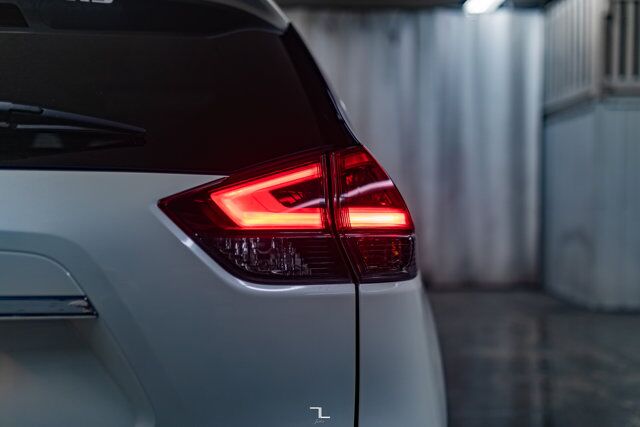 2018 Nissan Rogue AWD SL Leather Roof Nav BCam Red Deer AB