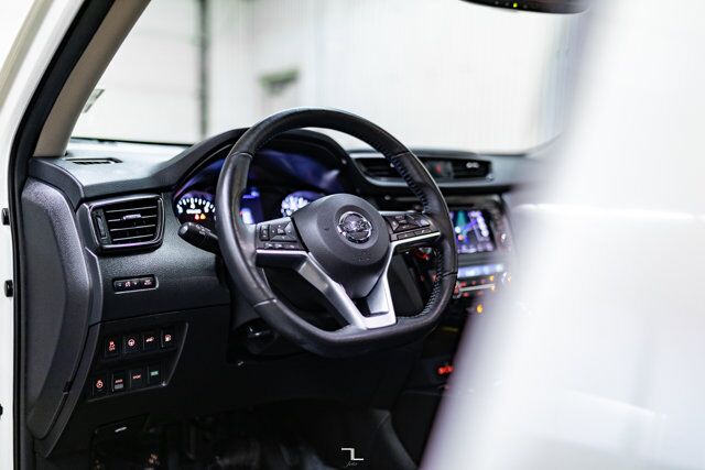 2018 Nissan Rogue AWD SL Leather Roof Nav BCam Red Deer AB