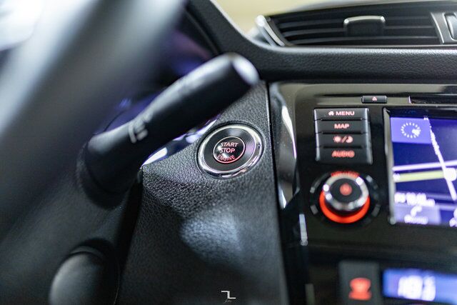 2018 Nissan Rogue AWD SL Leather Roof Nav BCam Red Deer AB