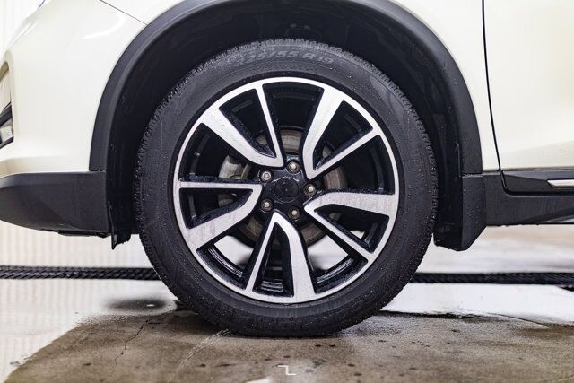 2018 Nissan Rogue AWD SL Leather Roof Nav BCam Red Deer AB