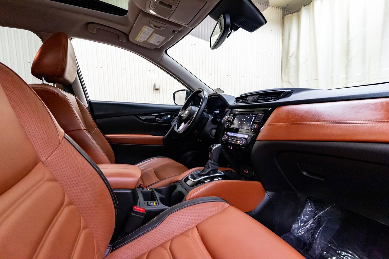 2018 Nissan Rogue AWD SL Leather Roof Nav Red Deer AB