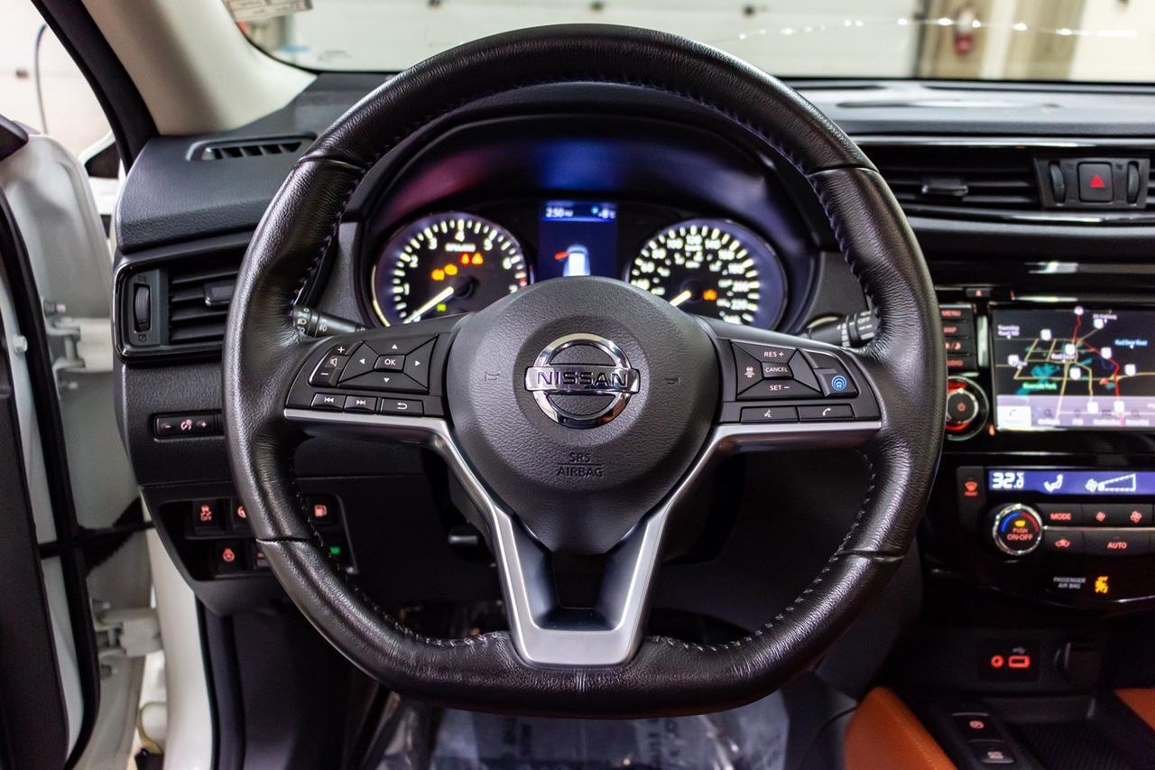 2018 Nissan Rogue AWD SL Leather Roof Nav Red Deer AB