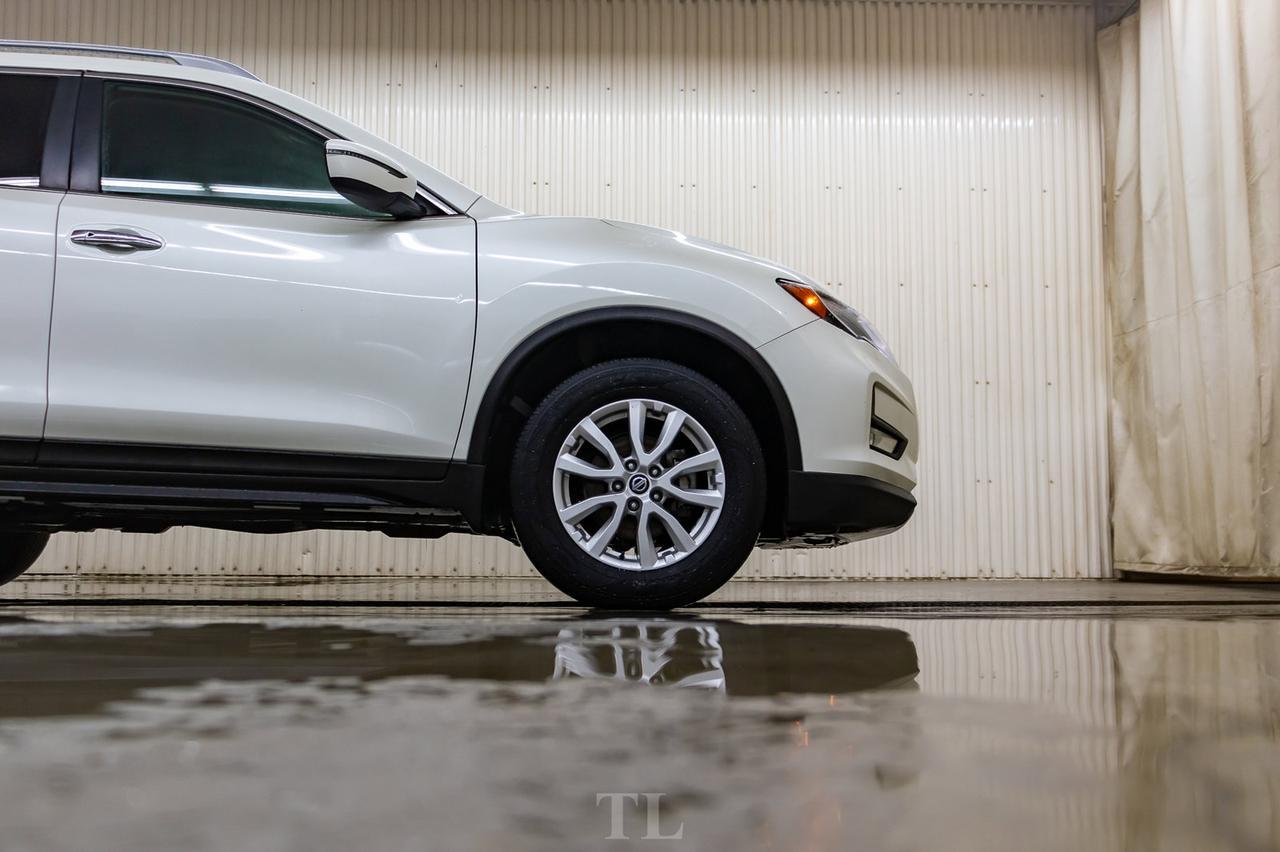 2018 Nissan Rogue AWD SV BCam Red Deer AB