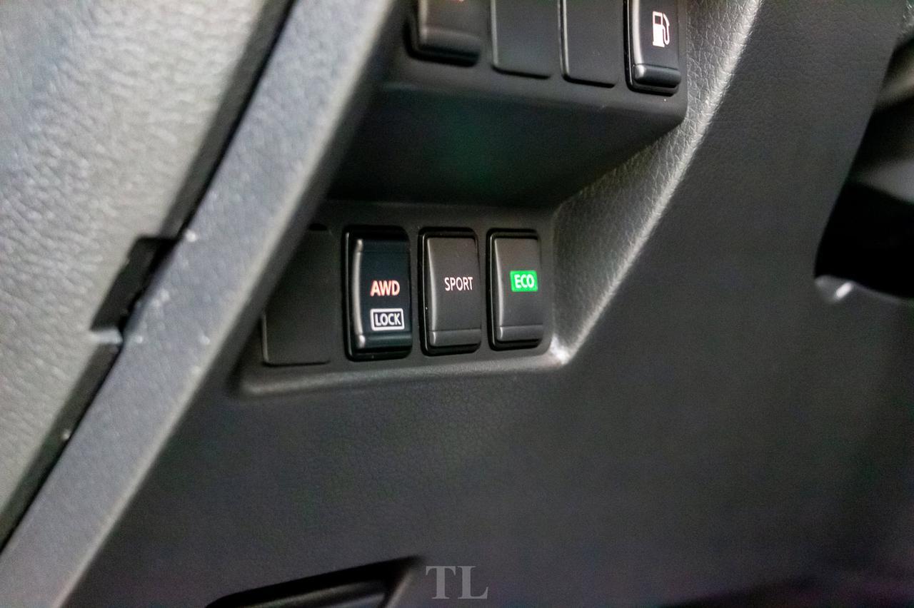 2018 Nissan Rogue AWD SV BCam Red Deer AB