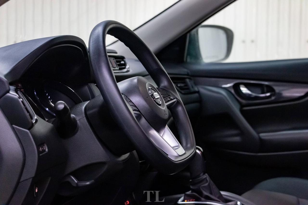 2018 Nissan Rogue AWD SV BCam Red Deer AB