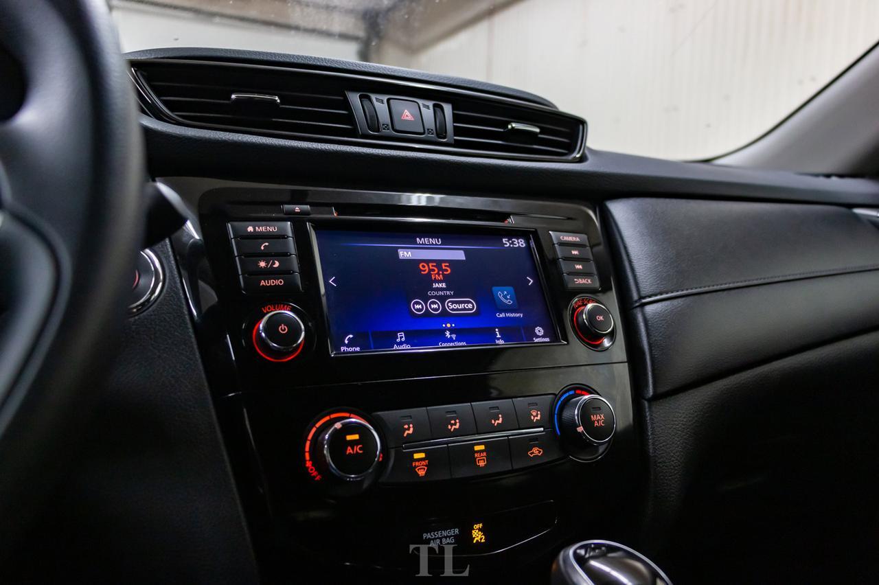 2018 Nissan Rogue AWD SV BCam Red Deer AB