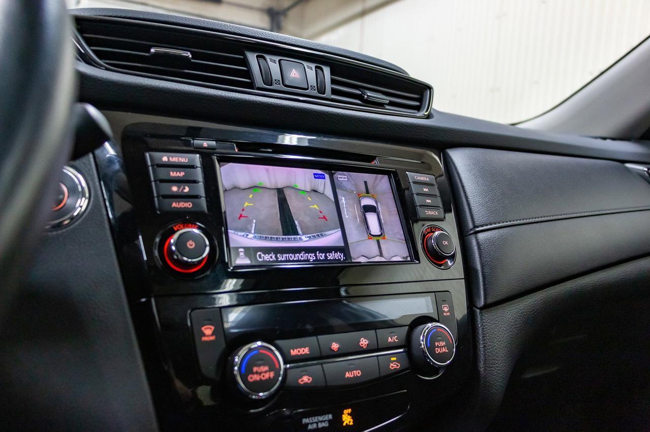 2018 Nissan Rogue AWD SV Roof Nav BCam Red Deer AB