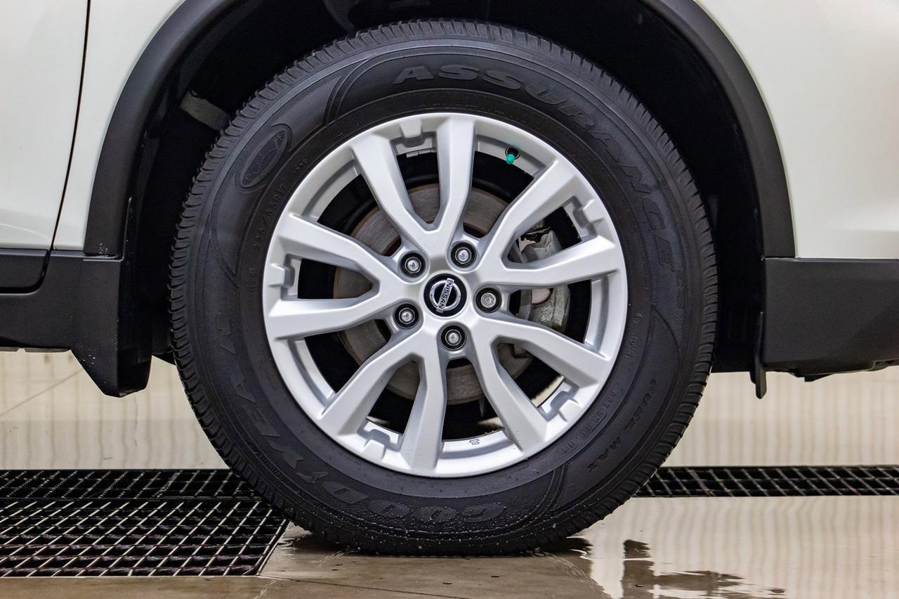 2018 Nissan Rogue AWD SV Roof Nav BCam Red Deer AB