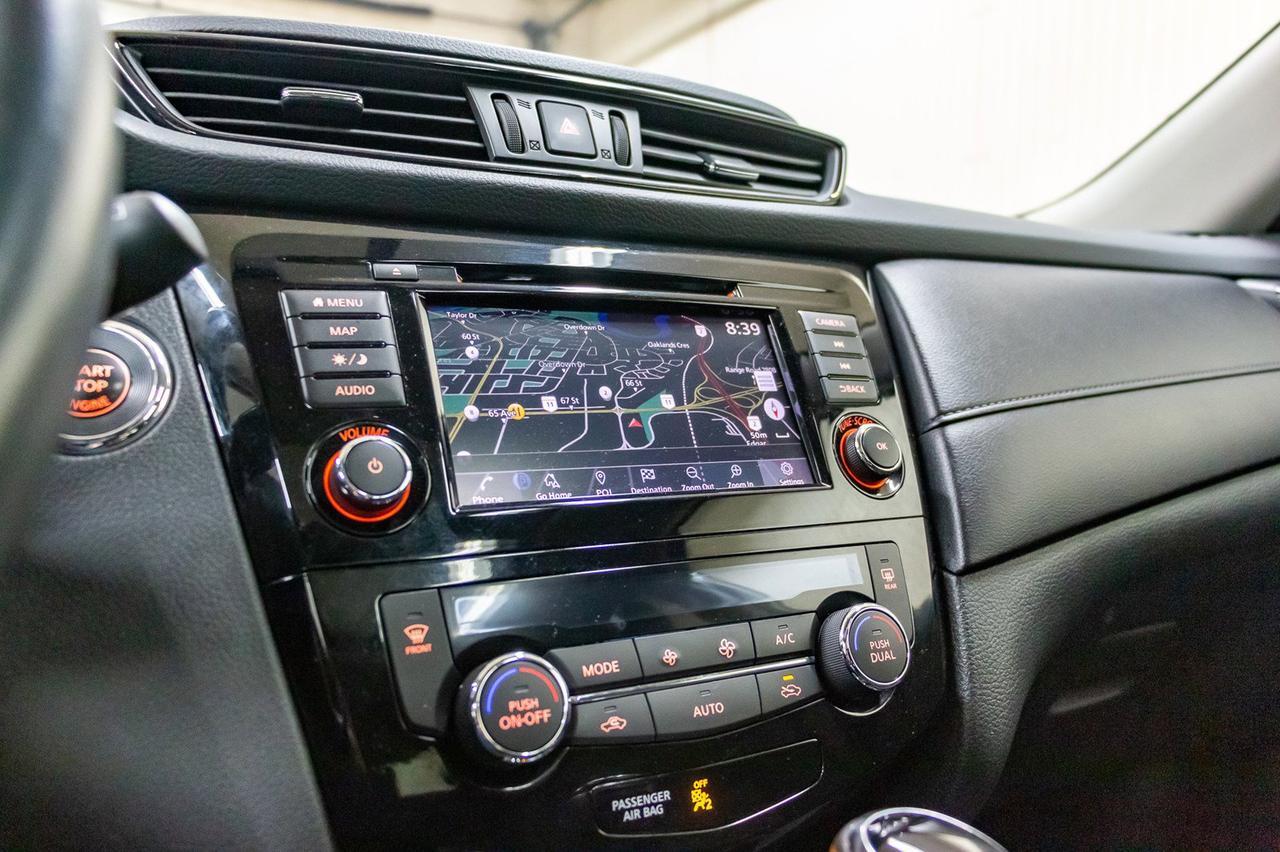 2018 Nissan Rogue AWD SV Roof Nav BCam Red Deer AB