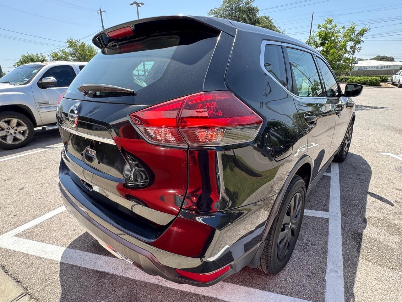 2018 Nissan Rogue S 2WD