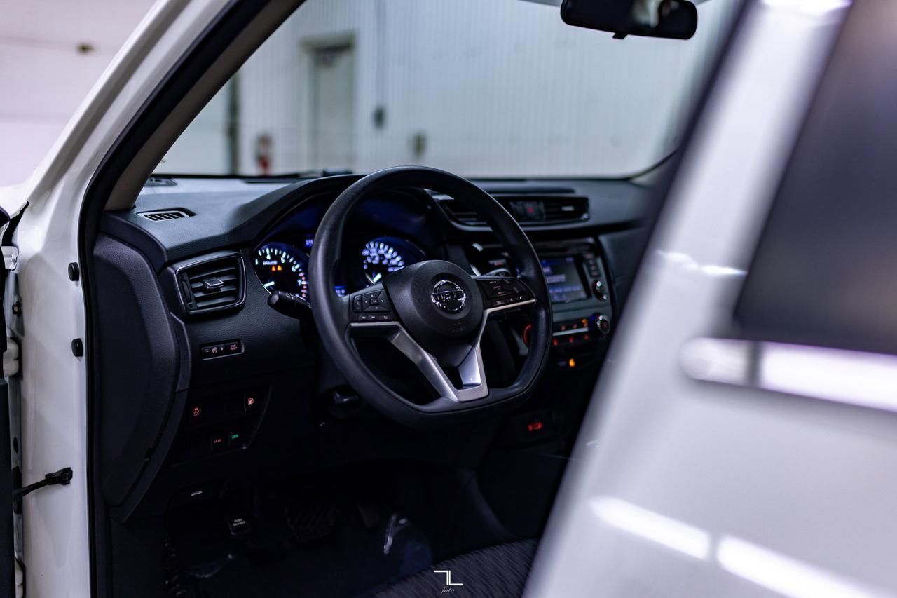 2018 Nissan Rogue SV BCam Red Deer AB