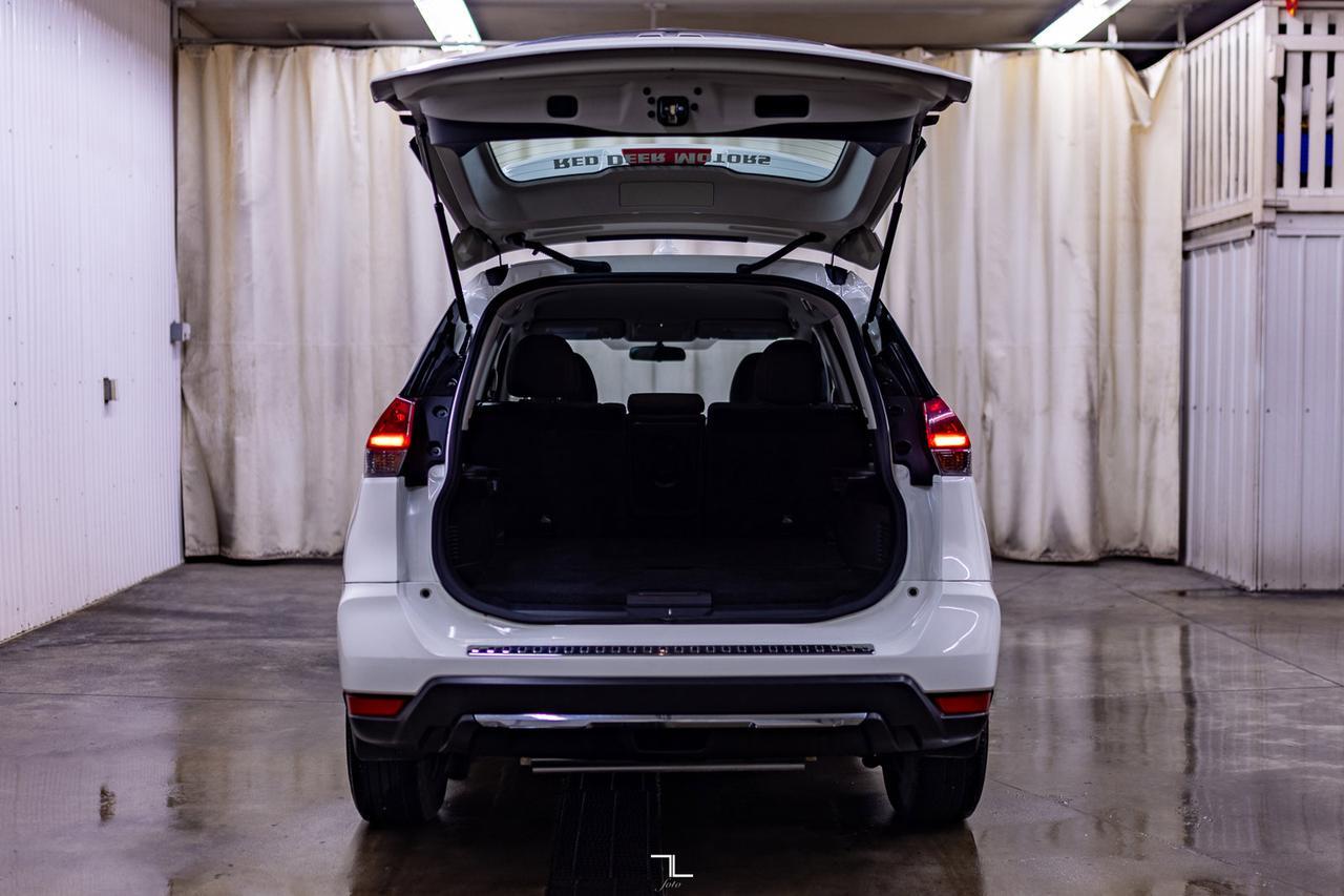 2018 Nissan Rogue SV BCam Red Deer AB