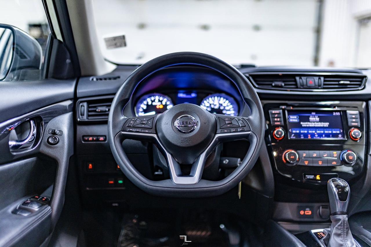2018 Nissan Rogue SV BCam Red Deer AB