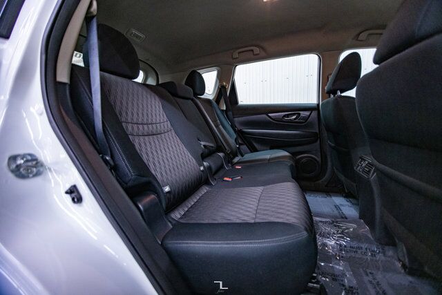 2018 Nissan Rogue SV BCam Red Deer AB