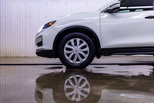 2018 Nissan Rogue SV BCam Red Deer AB