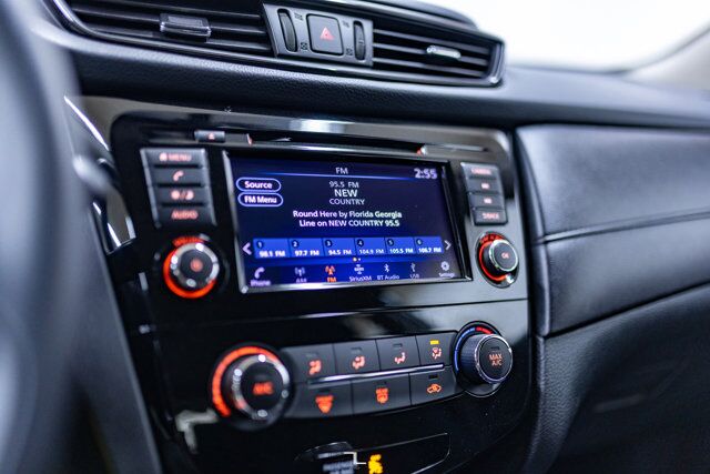 2018 Nissan Rogue SV BCam Red Deer AB