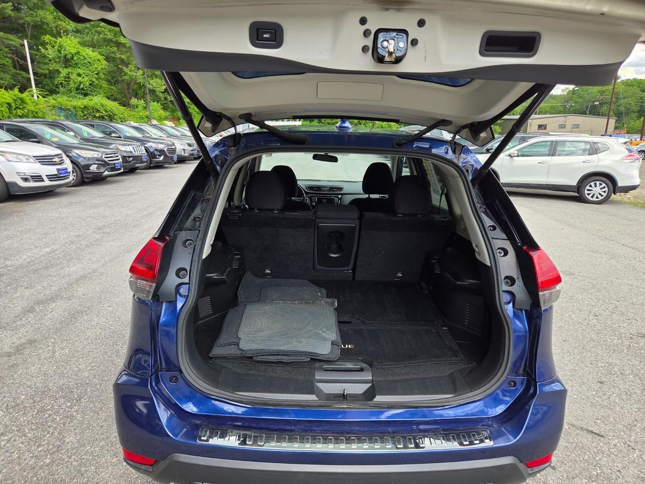 2018 Nissan Rogue SV Charlton MA