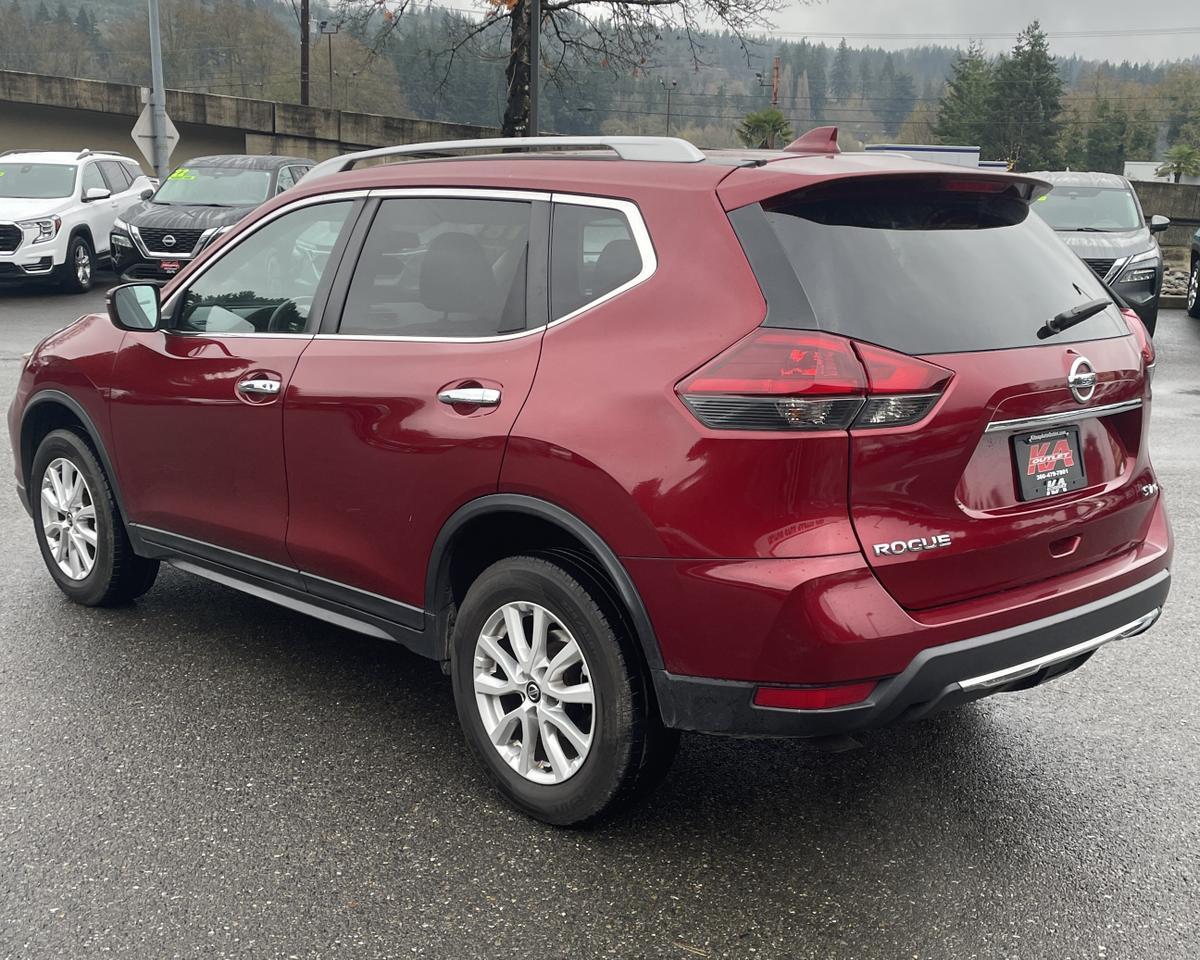 2018 Nissan Rogue SV Sport Utility 4D