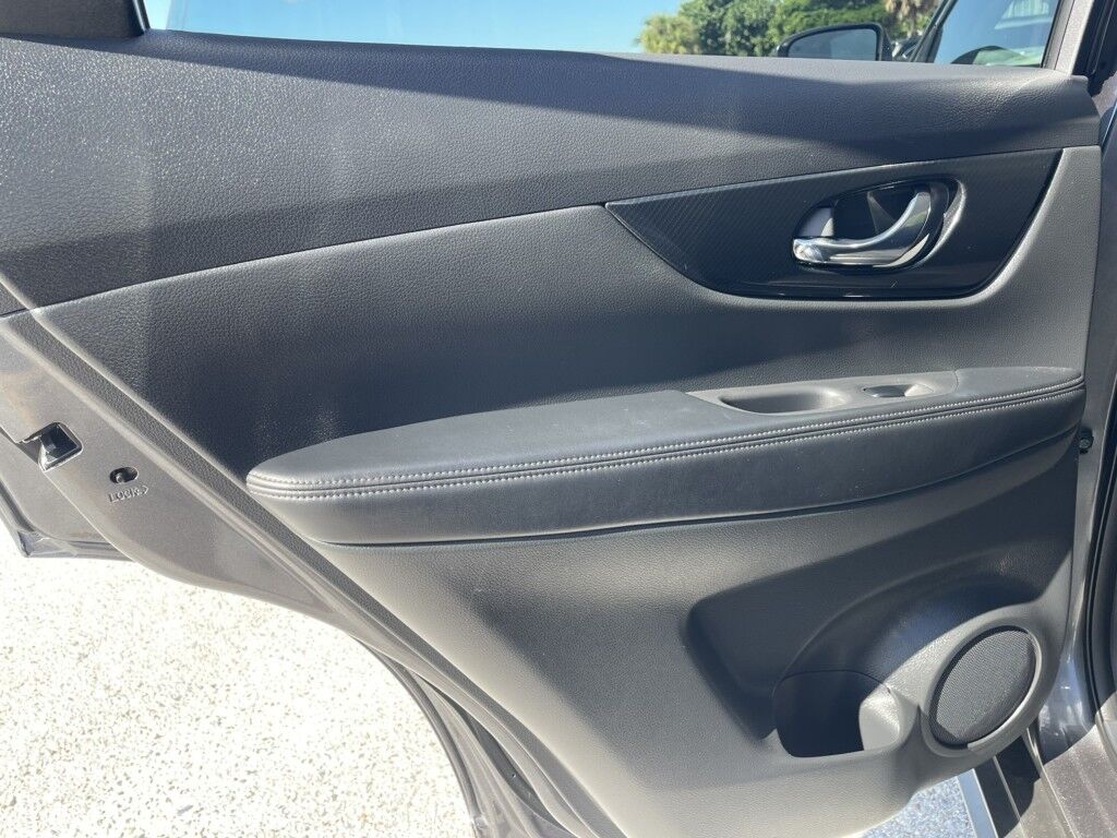 2018 Nissan Rogue SV~NAVIGATION~MEMORY SEATS~ADAPTIVE CRUISE CONTROL~ONLINE FINANC Sarasota FL