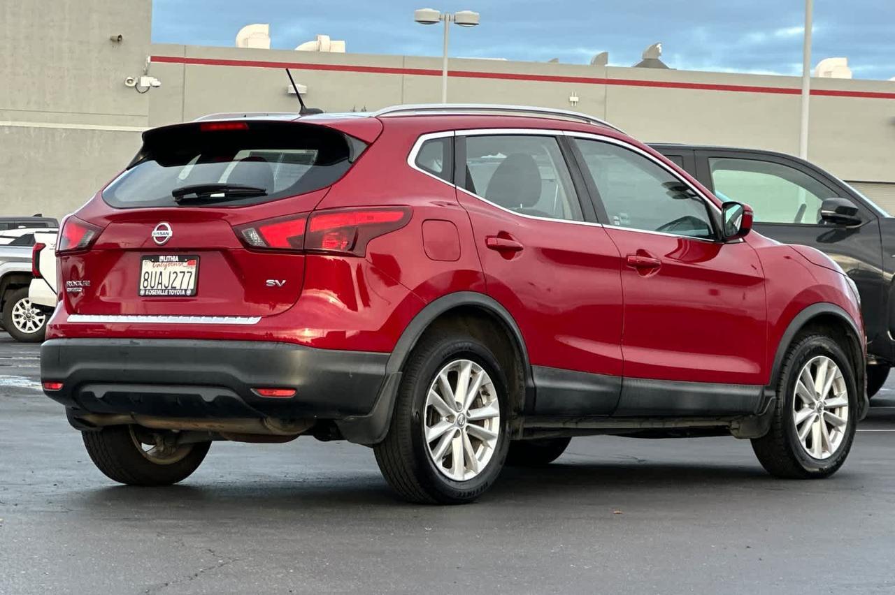 2018 Nissan Rogue Sport SV