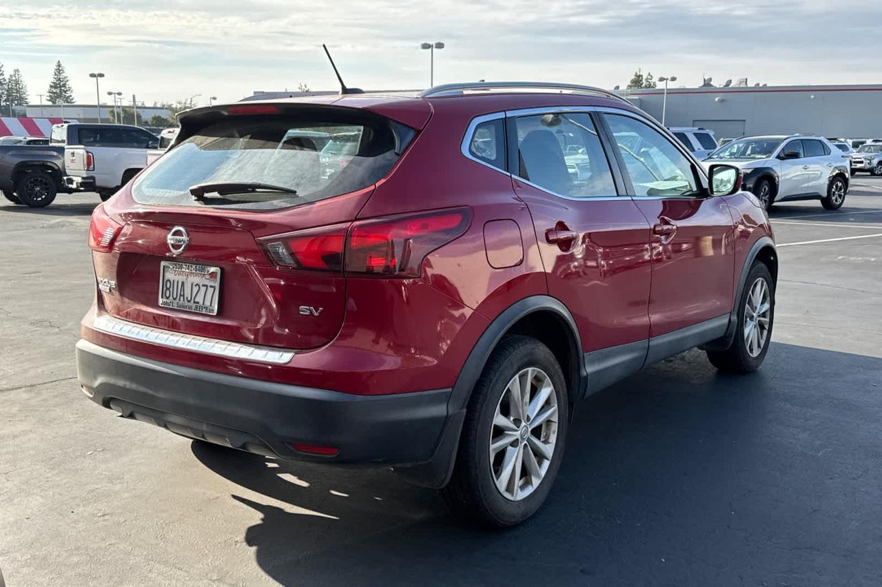 2018 Nissan Rogue Sport SV