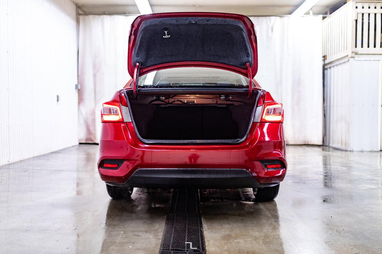 2018 Nissan Sentra SV Roof BCam Red Deer AB
