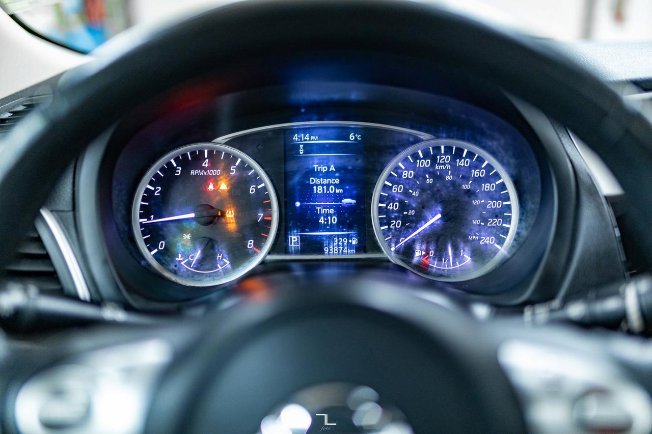 2018 Nissan Sentra SV Roof BCam Red Deer AB